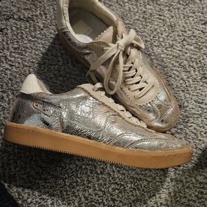 Dolce Vita "Notice Sneaker"